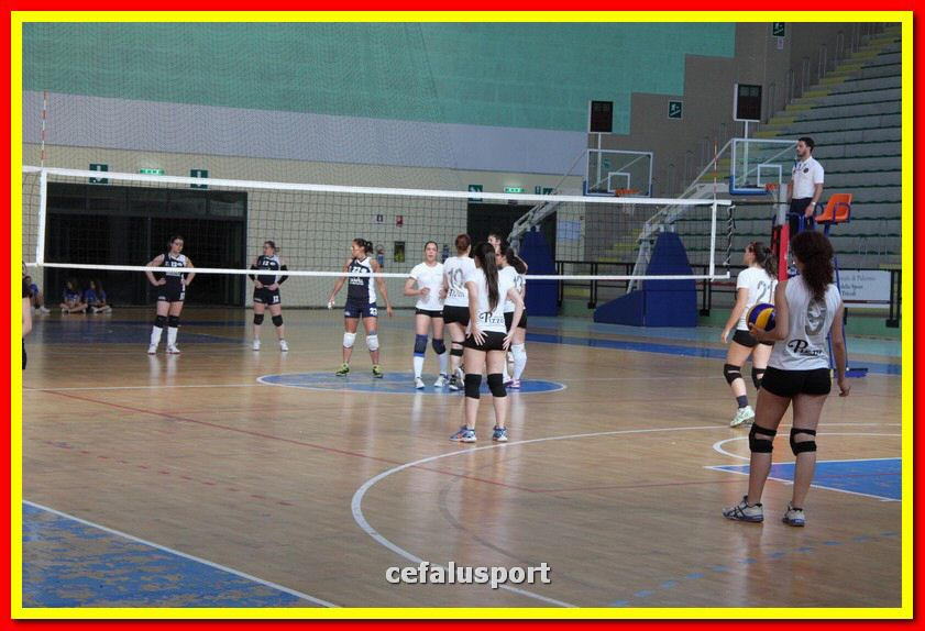 150614 volley 370_tn.jpg